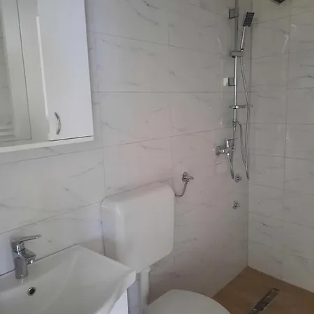 Aleksandar 3* Nevesinje