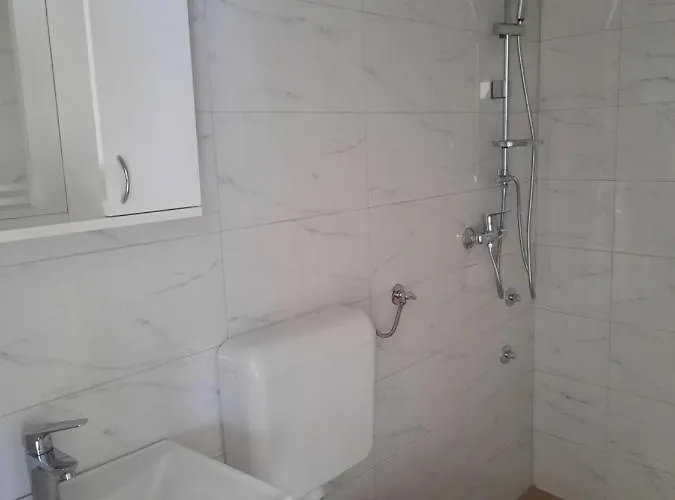 Aleksandar 3* Nevesinje